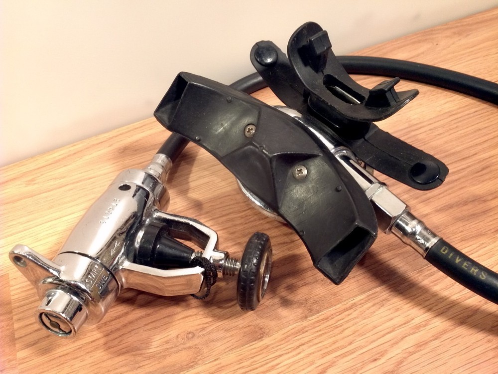 Aqua Lung  Scuba Diving Regulator