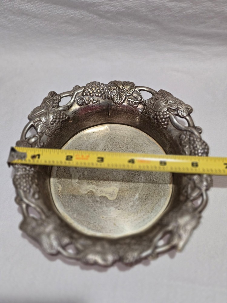 EUC Vintage Silverplate Wine Bottle Coaster Grapevine Design