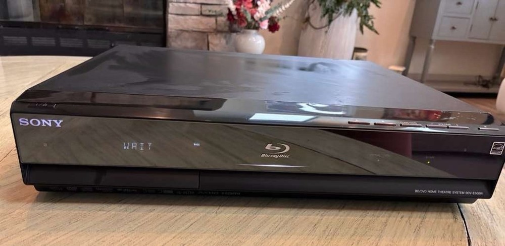Sony BDV-E500W Blu-Ray/DVD/CD Home Theater System No Remote