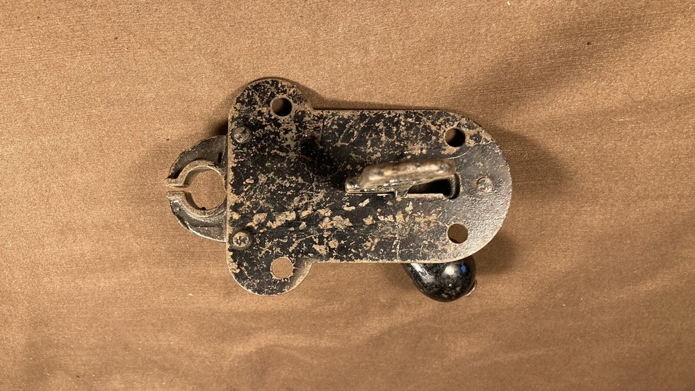 Vintage Antique Spring Load Lock Latch Pull Down Barn Gate Door Unusual Hardware