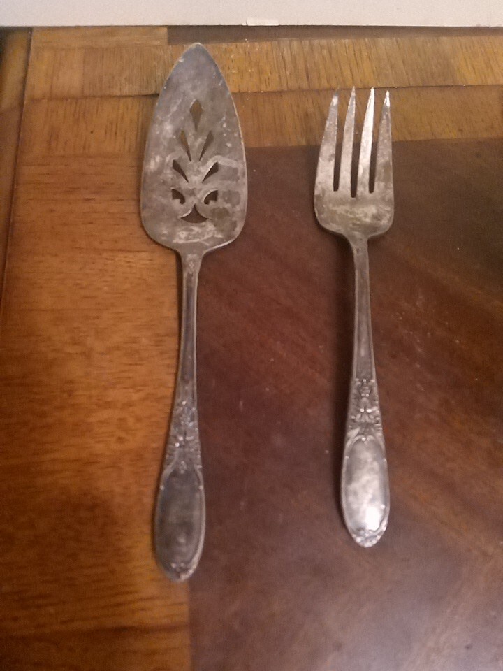 wm rogers silverplate  Pie Server And Fork