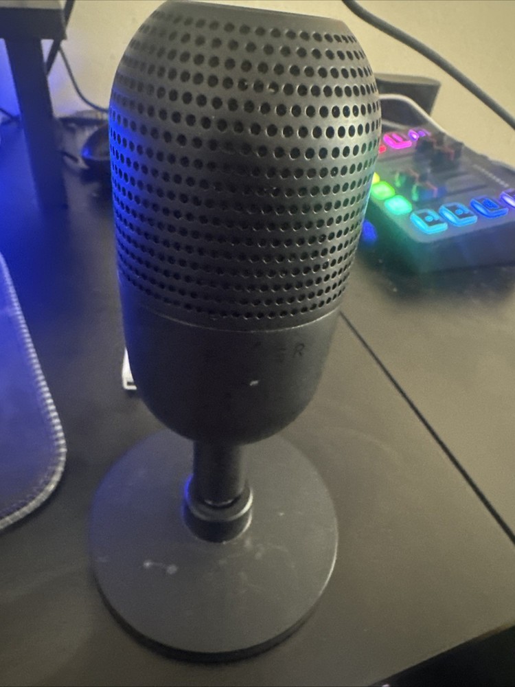 RAZER SEIREN MINI BLACK STREAMING MICROPHONE