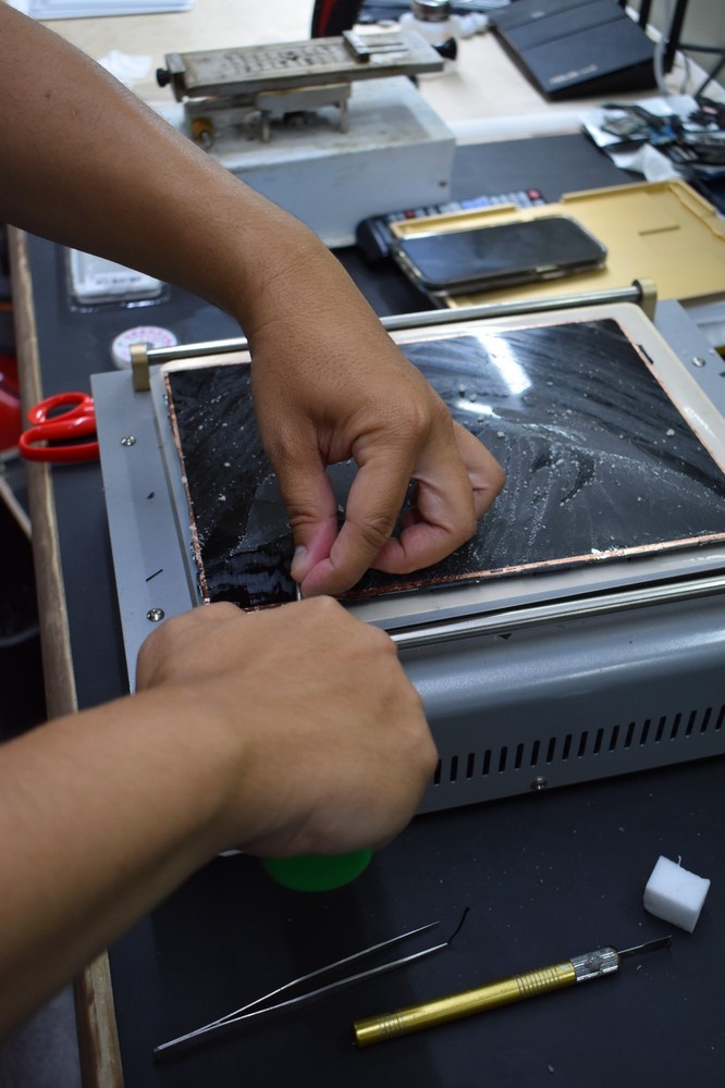 iPad Pro 11"  Mail-in Front Glass Screen Replacement Service | HTX Micro