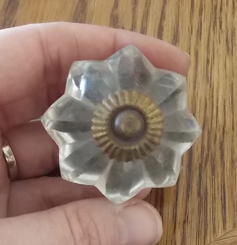 Decorative Glass Flower Drawer Pull