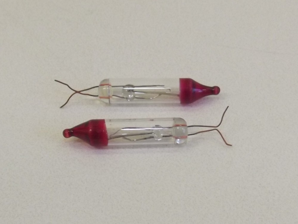 2 BARE Mini Bulb Flashers Christmas Tree Lights Replacement Bulbs 2.5 V .425 FS
