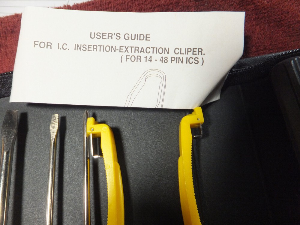 Belkin 10 Piece Electronics / Computer Tool Kit W/Case, IC Install Removal Tool