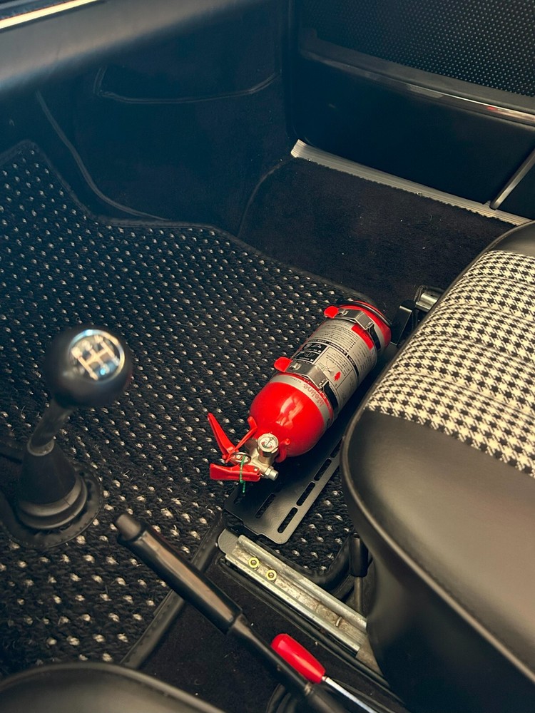 Fire Extinguisher Mount for Porsche 911 - Bracket Holder, Easy Installation