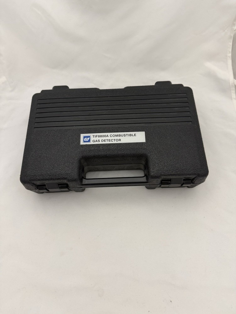 Tif 8800A Combustible Gas Detector with case working condition