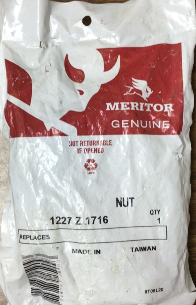 1227Z1716  MERITOR AXLE NUT