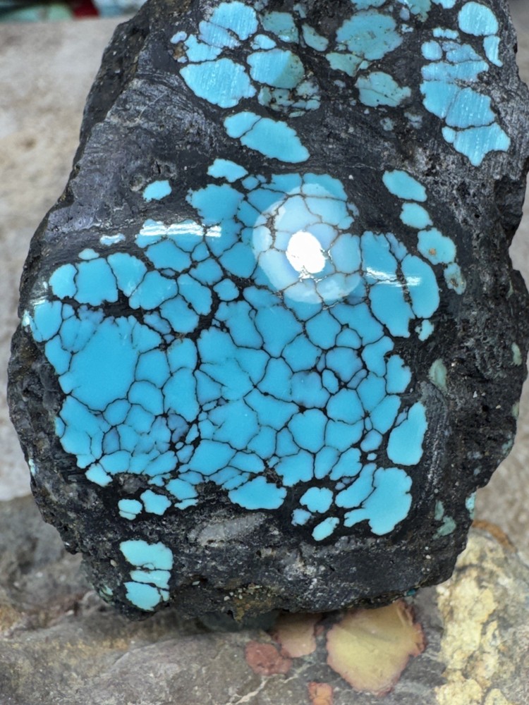 Hubei turquoise rough , solid spiderwebs nuggets in blue color tight pattern