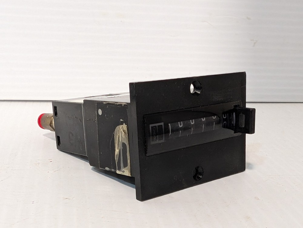 Hengstler 864 Totalizing Counter, 6-Digit, 890 Series
