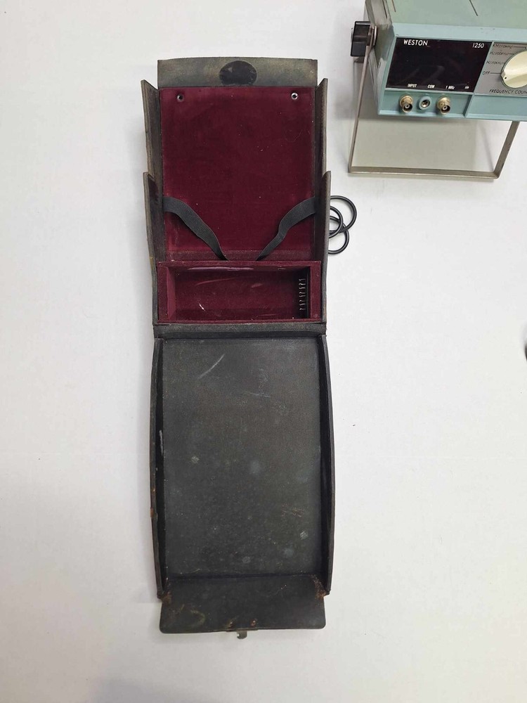 Weston 1250 Frequency counter