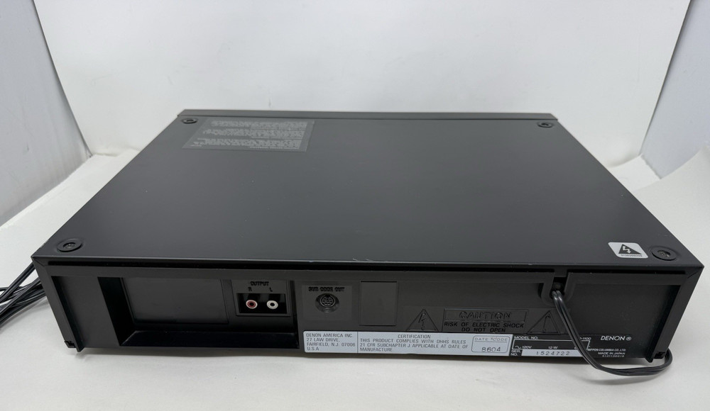 Denon DCD-1100 CD Player ~ Works ~ No Remote