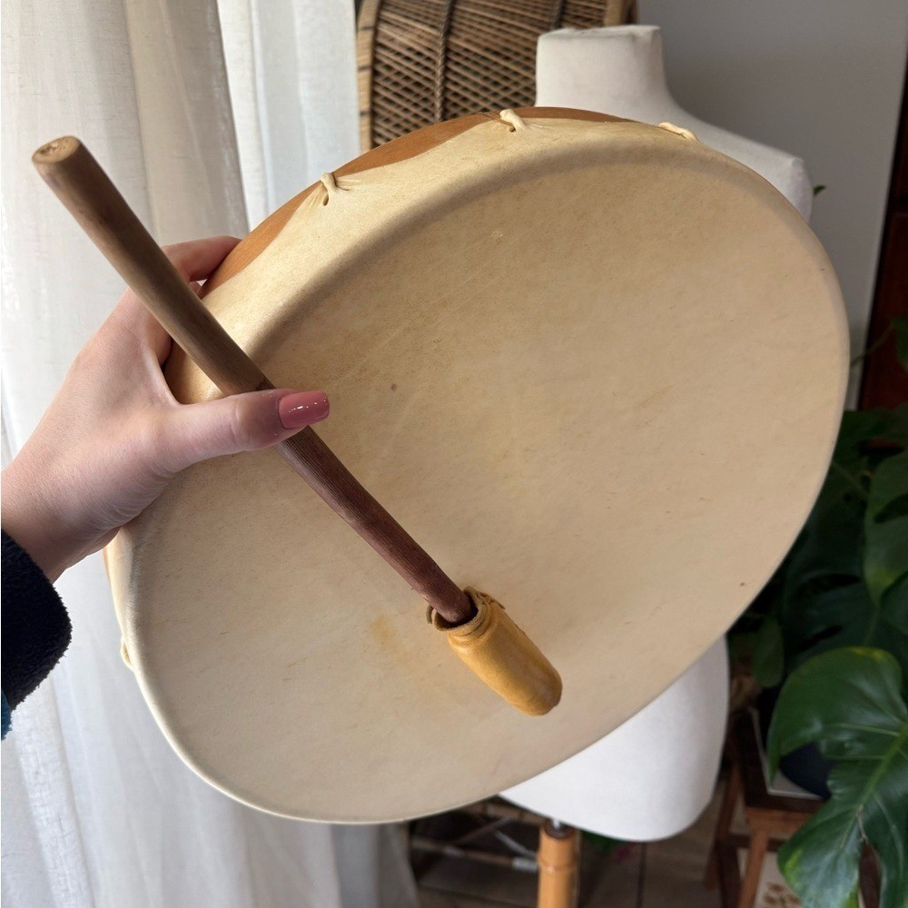 Handcrafted Rawhide Drum with Leather Mallet – 17"