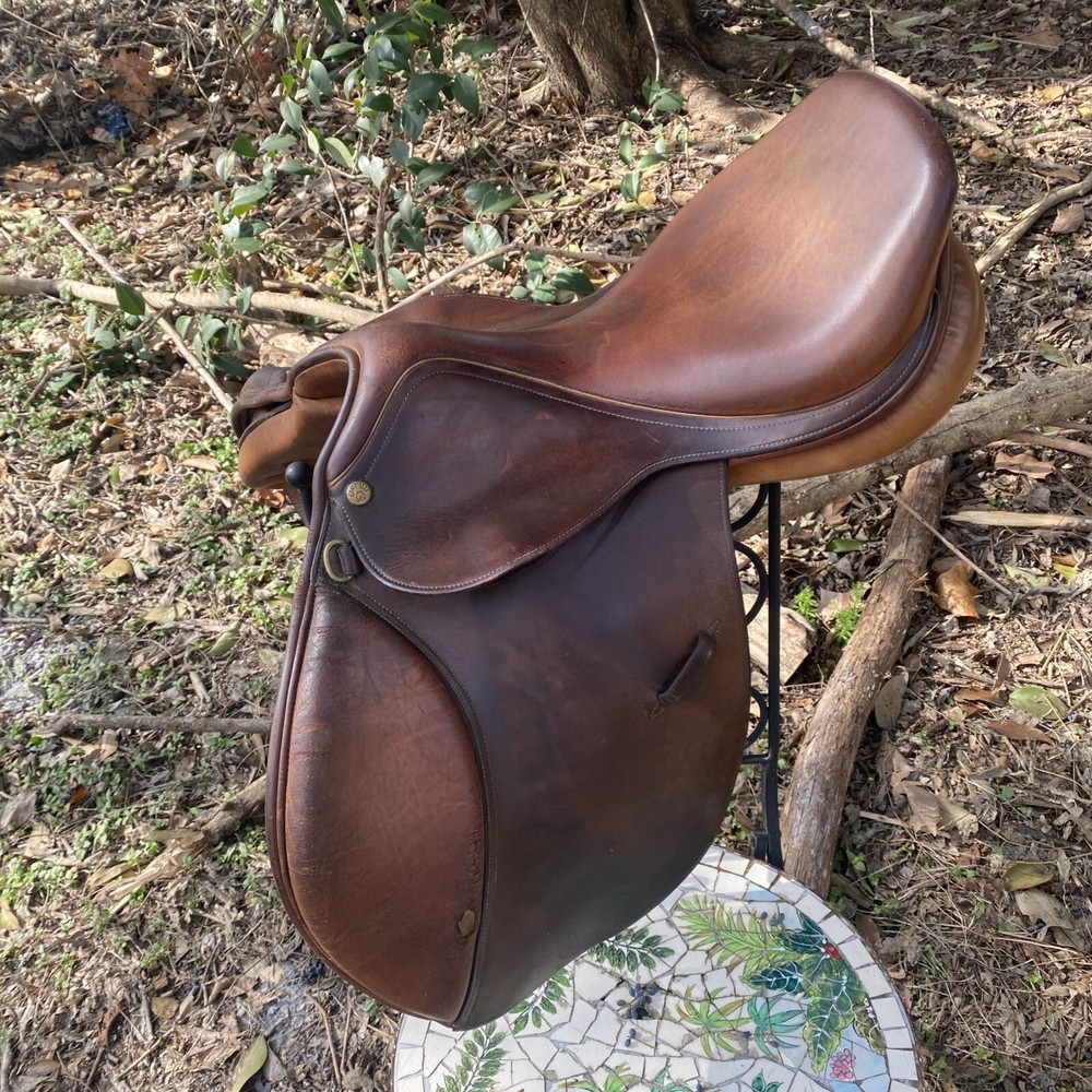 Dover Circuit English 17" saddle