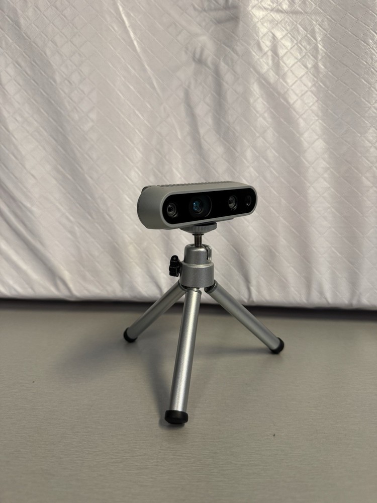 Intel D435 3D Depth Camera Structured Light USB Interface with Tripod No Cable