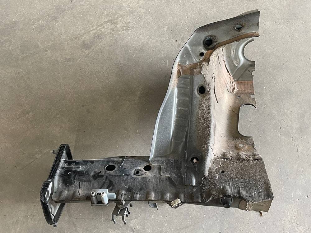 ⭐2013-2016 MINI COOPER PACEMAN FRONT LEFT SIDE APRON FRAME RAIL OEM LOT2302