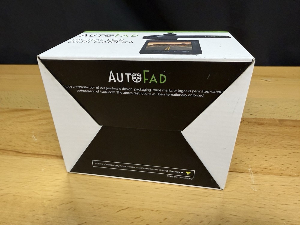 AutoFad Digital LCD Dash Camera 2.2" TFT LCD Screen Car Cam Windshield Mount