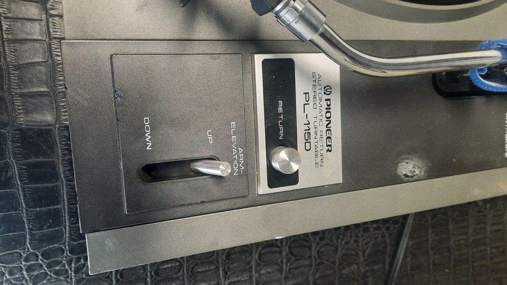 Pioneer Pl-115d Turntable