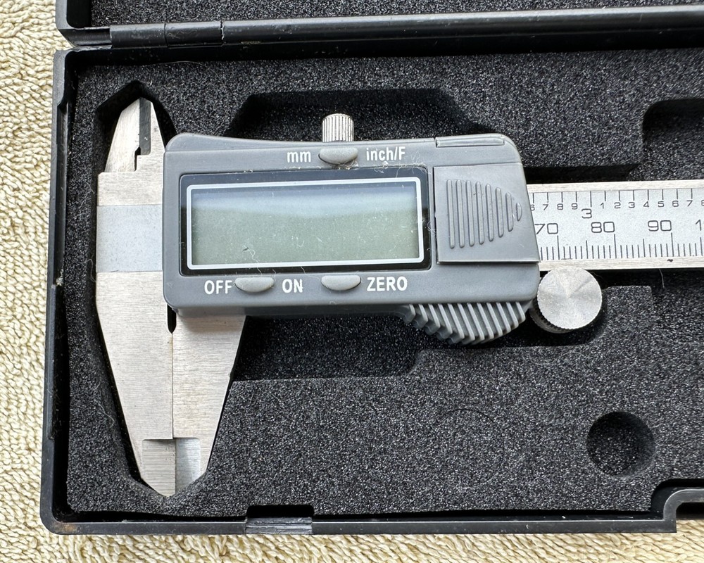 PITTSBURG ELECTRONIC 0-150MM DIGITAL CALIPER