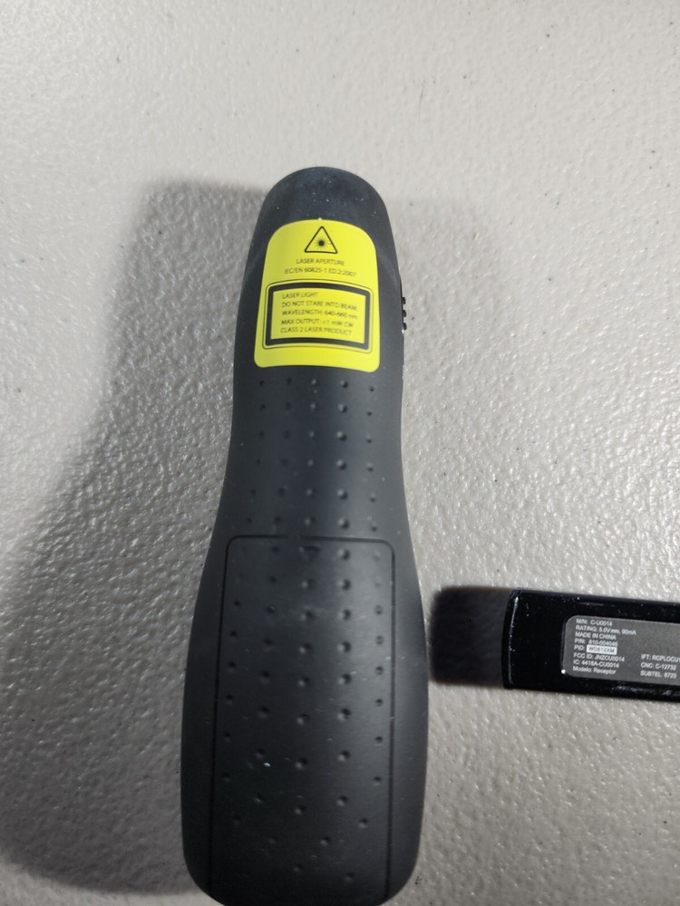 Logitech R400 Presenter Remote Control with Laser Pointer & Dongle