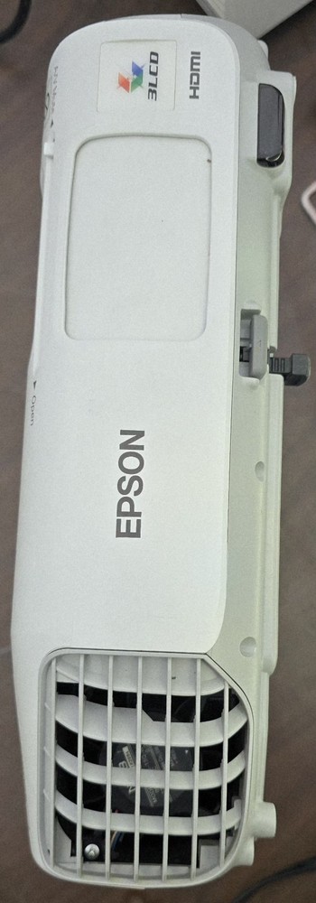 EPSON PowerLite 98H H687A LCD Projector