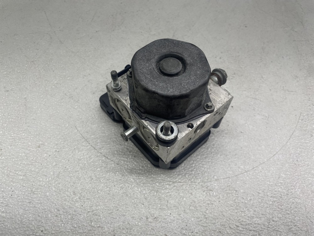 17-19 HARLEY-DAVIDSON ELECTRA GLIDE ULTRA CLASSIC FLHTCU ABS PUMP UNIT MODULE