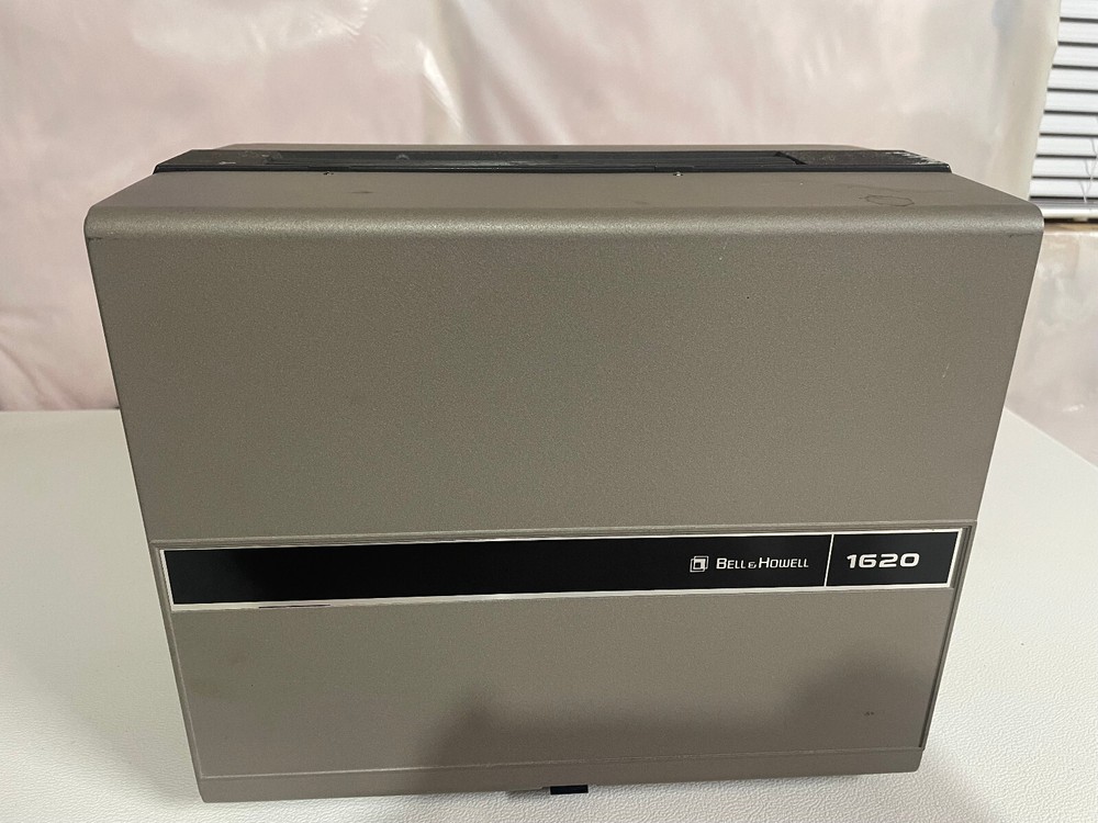 Bell & Howell 1620 Projector