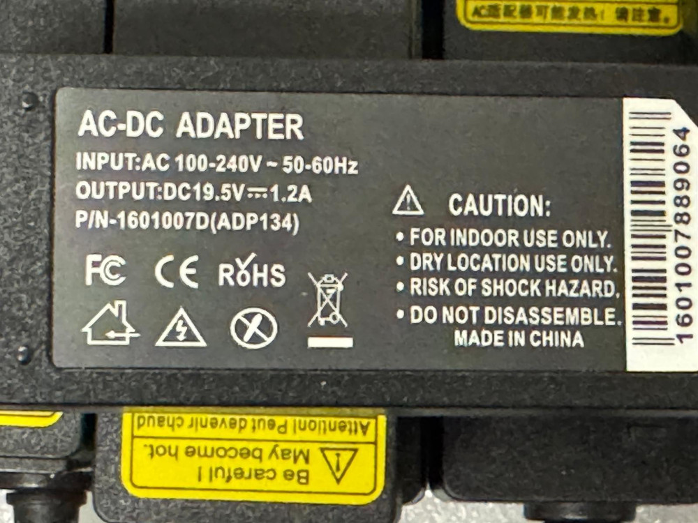 Micro USB Plug AC DC Adapter Input:100-240v-50/60Hz Output:19.5V 1.2A