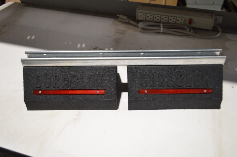 DURABLOK B-LINE ROOFTOP B46 SUPPORT FOOT BRACKET