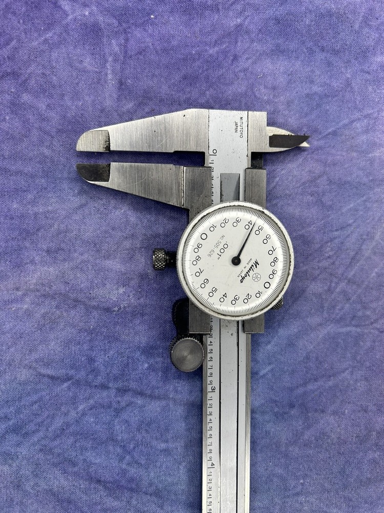Mitutoyo No. 505-626 Dial Caliper Tool