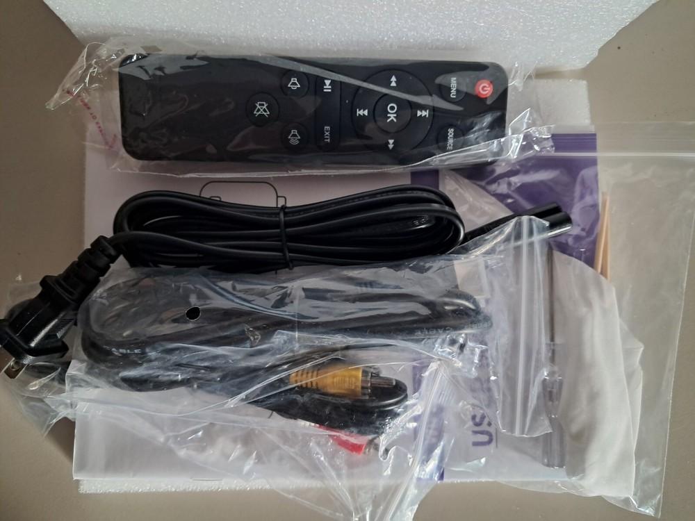 Dr. J PT-06 WiFi Bluetooth Projector
