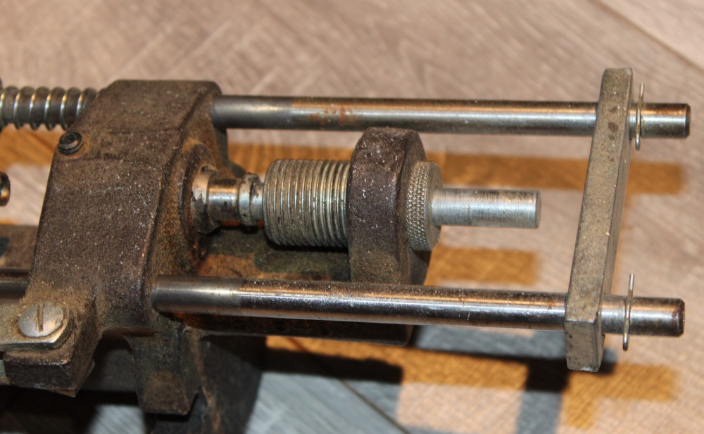 Vintage HERTERS Lube sizer