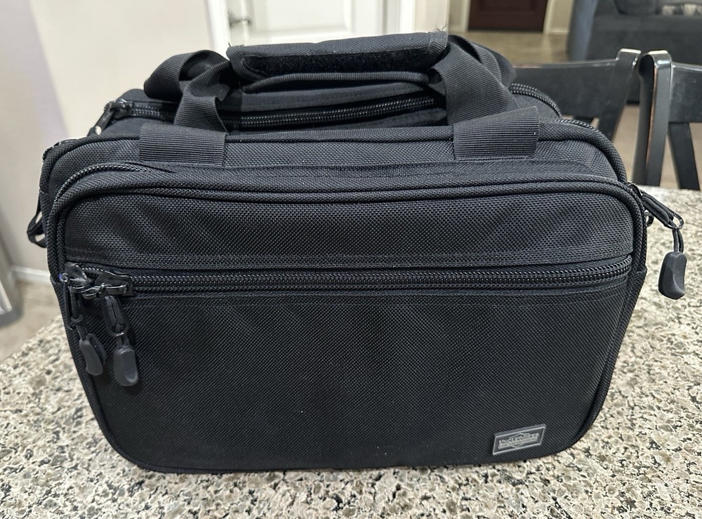 Uncle Mike's Law Enforcement Side-Armor Deluxe Range Bag - Black
