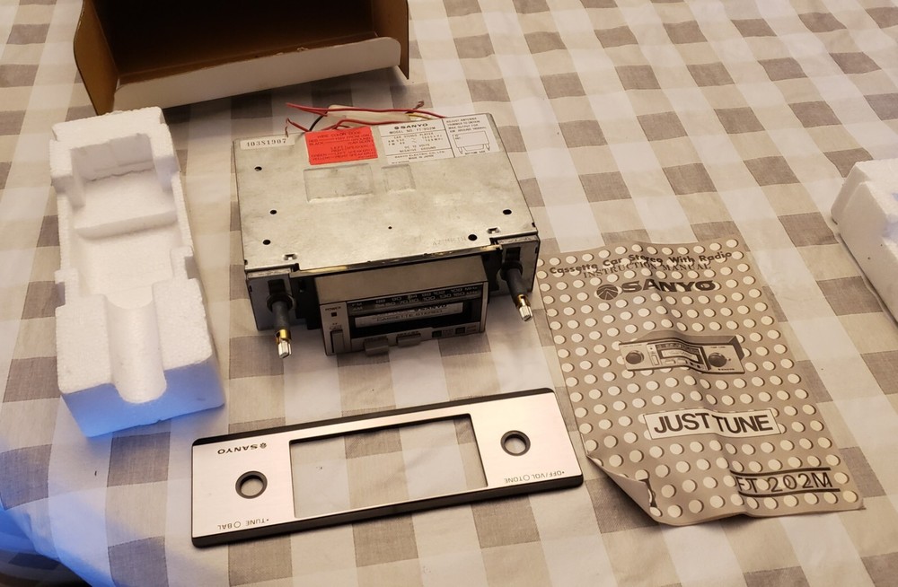 Brand new rare Sanyo cassette player