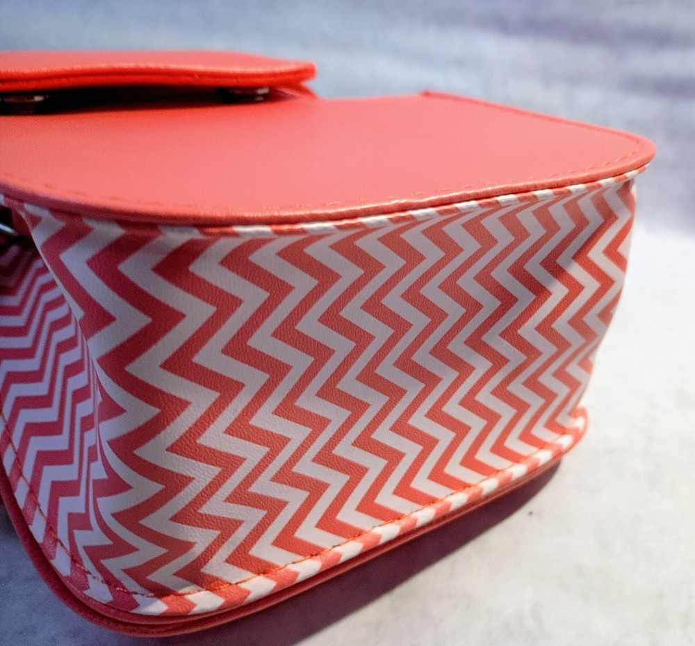 Fujifilm INSTAX MINI 7+ CAMERA CASE Peach- CASE ONLY