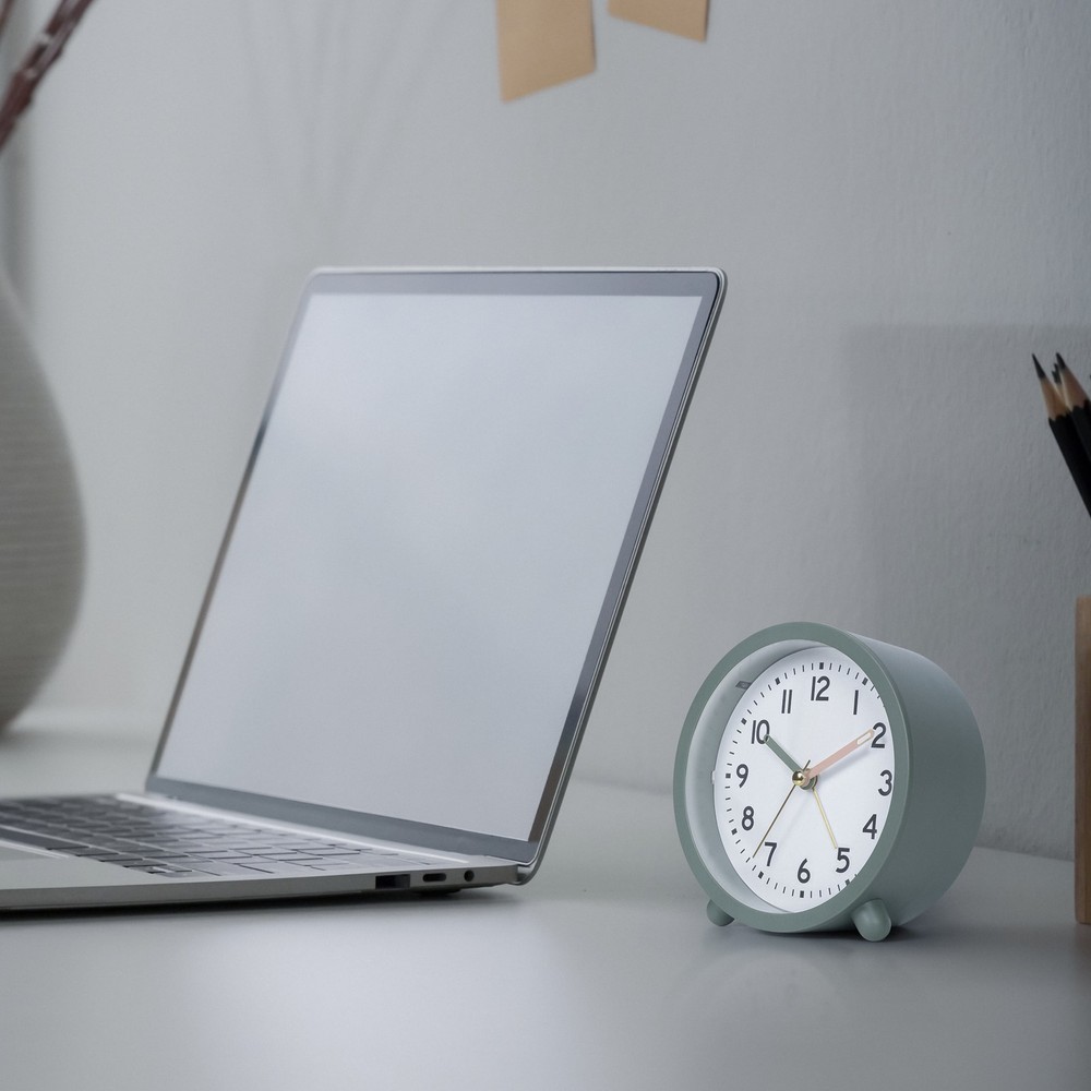 MainStays Green Mini Analog Alarm Clock