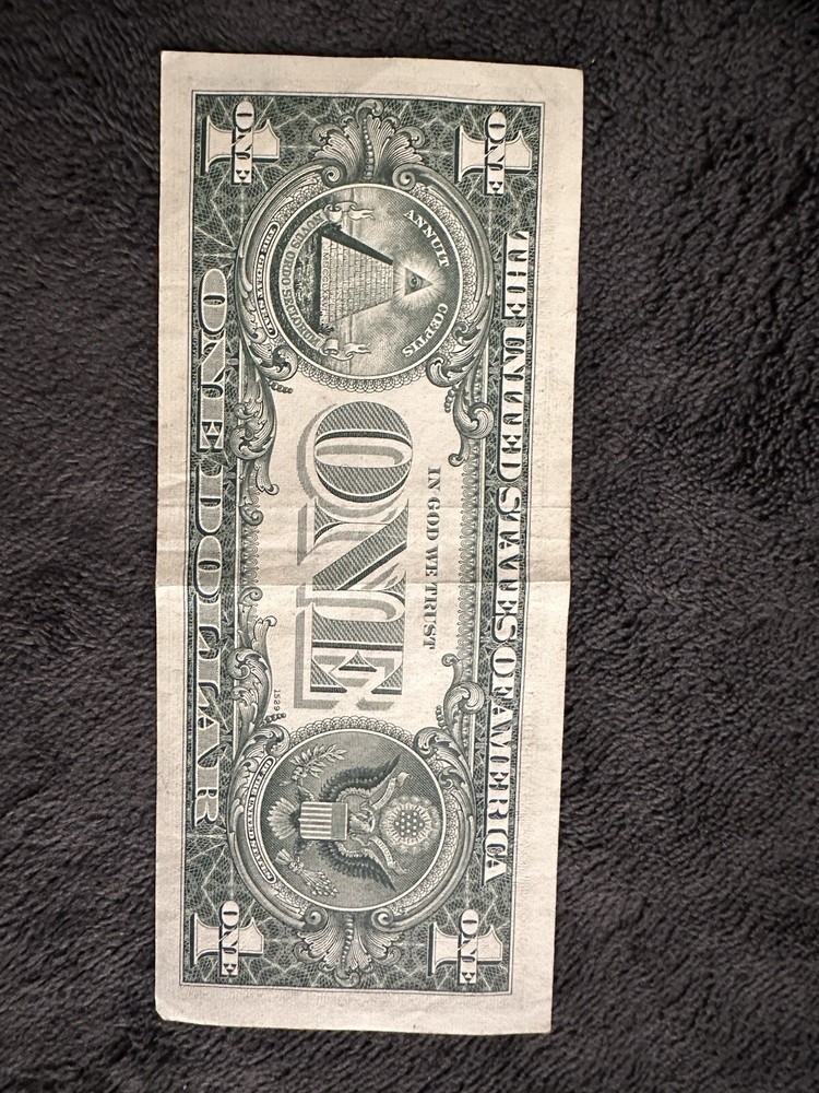 1969D Series 1$ Bill With Minor Bottom Edge Mis Cut Error