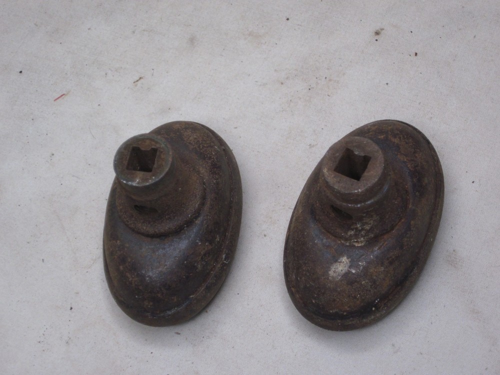 2 ornate antique oval door handles knobs rusty old knob handle pair