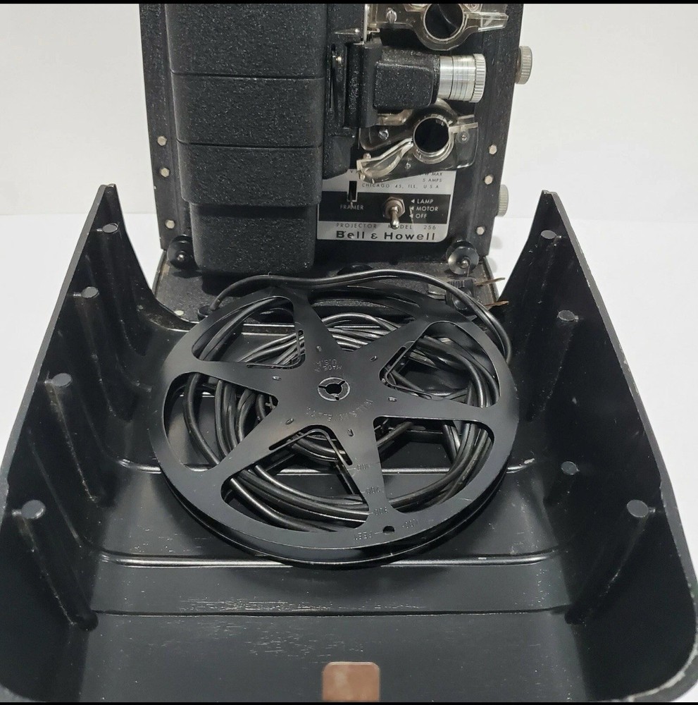 Vintage Bell & Howell Model 256 Autoload 8mm projector with Manual - Works