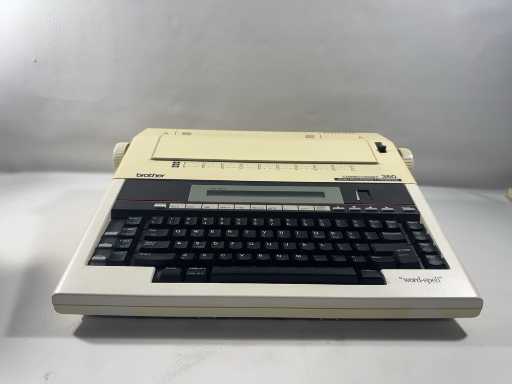 Brother Correctronic 360 Word Processing Typewriter W/EX Ribbon & Wheel Tested