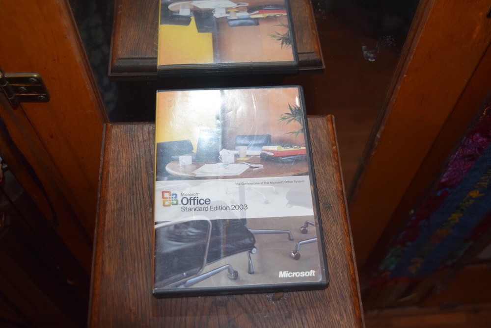 microsoft office standard edition 2003 W/Key