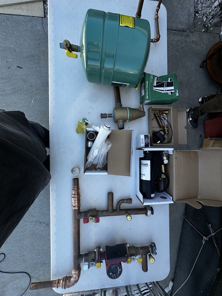 Navien NFB-200H Condensing Gas Combination Boiler 199,000 BTU Wi-Fi Low NOx