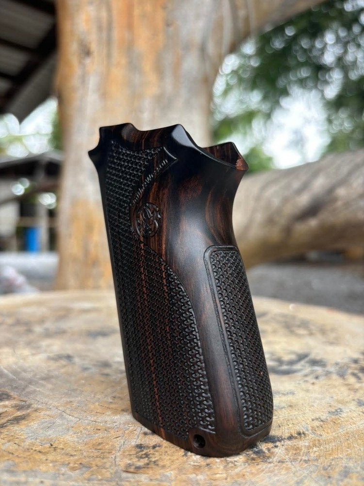 Solid wood Grips For S&W Model 5906