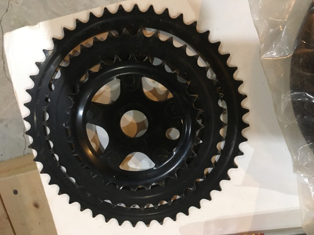 BICYCLE 1 PIECE CRANK BUNDLE / CHAINRINGS CRANKS