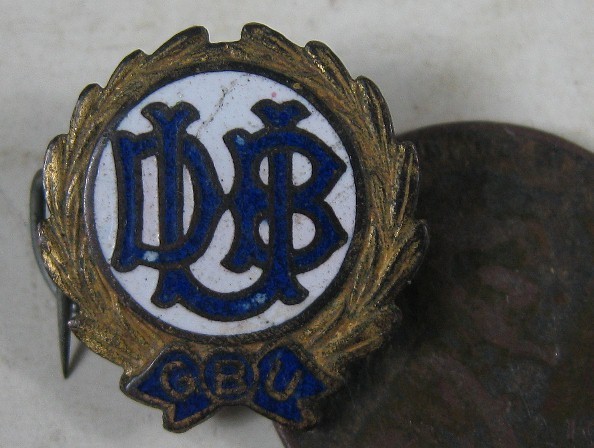 Vintage 1900's Pin D B U Pin