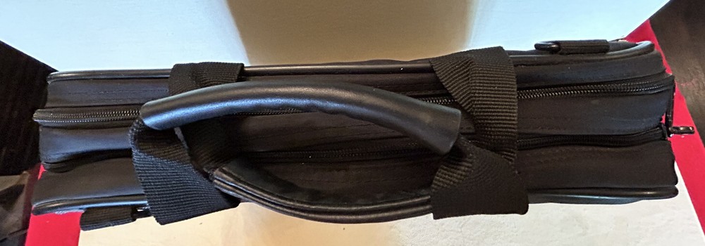 Targus Laptop/Notebook Case, Holds 15" Laptop Read e2