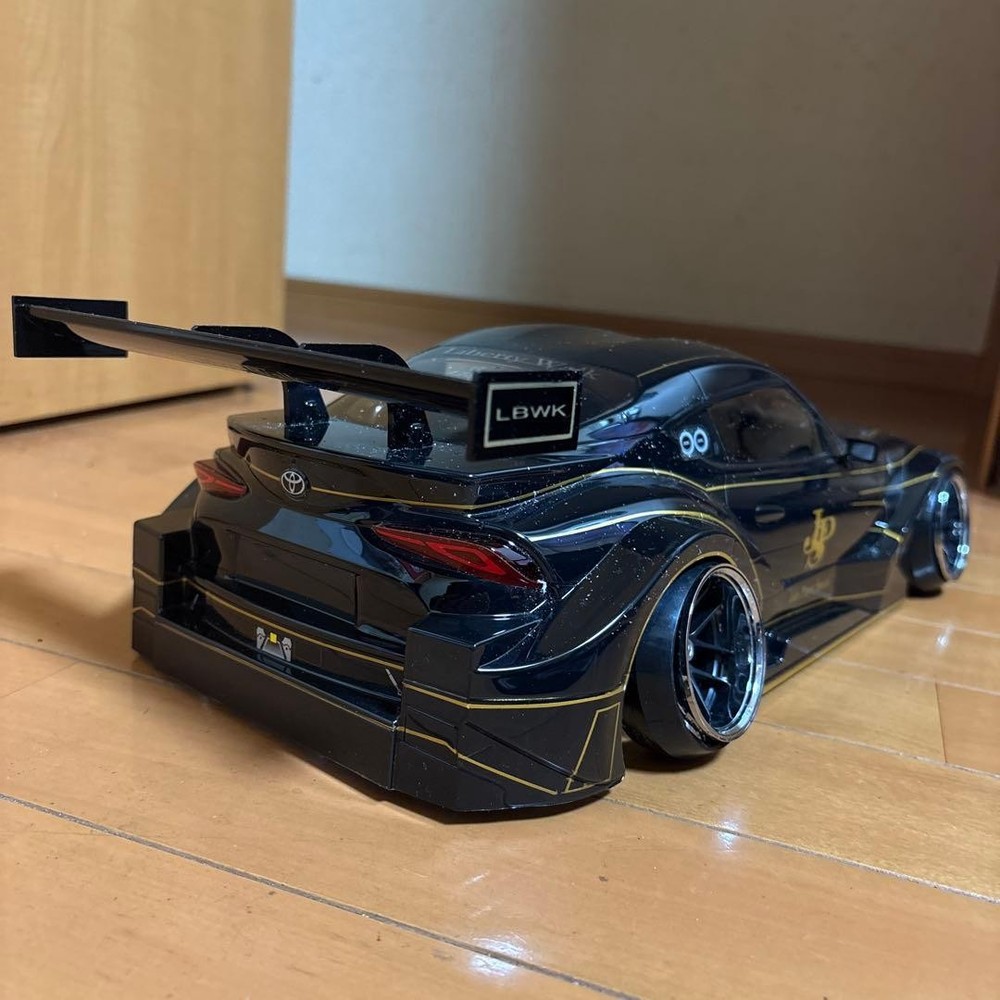 Supra Liberty Walk 1/10 with wheels