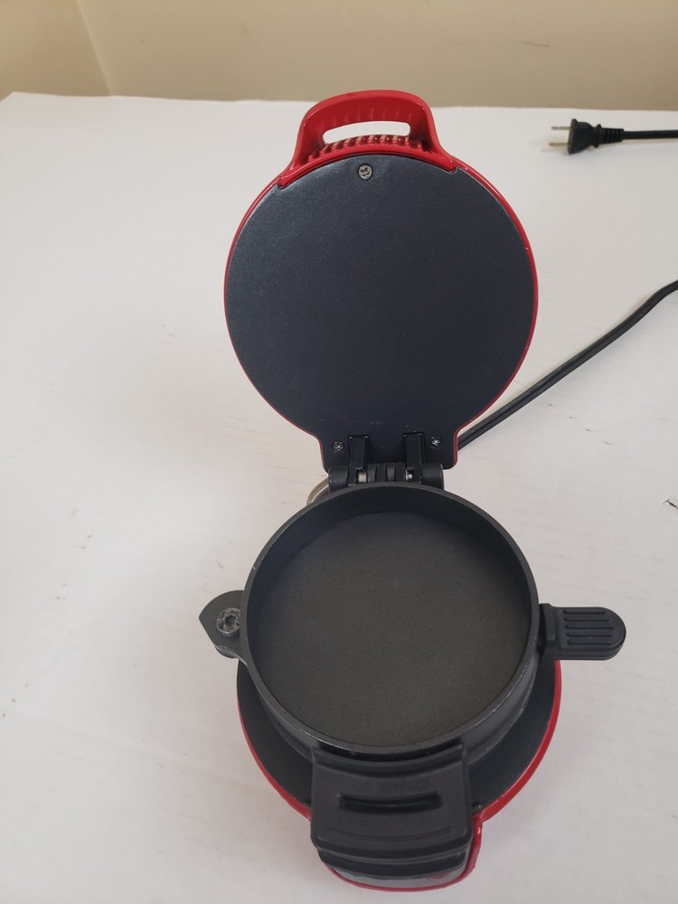 Hamilton Beach Electric Breakfast Sandwich Maker ST29 Red