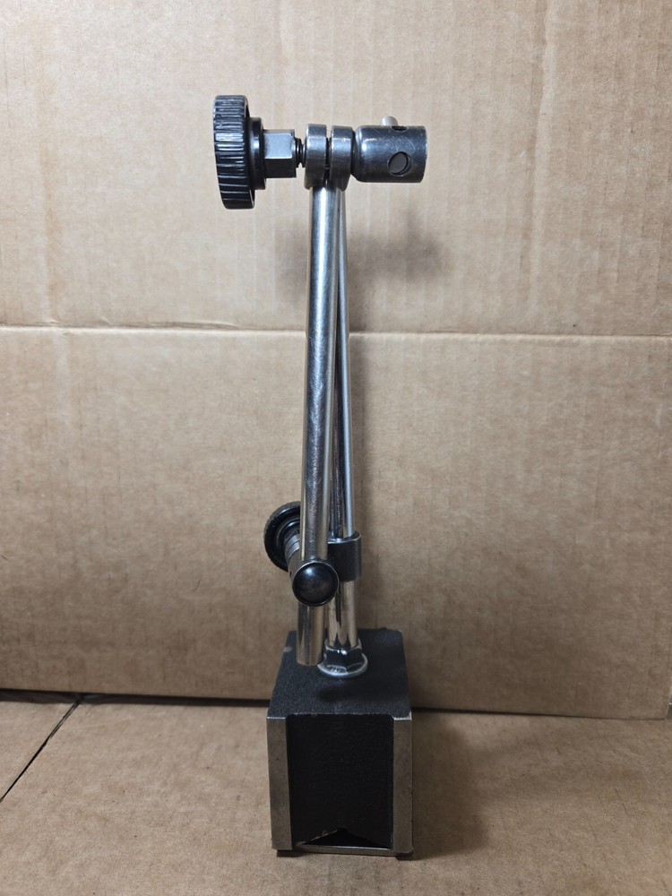 Fowler Magnetic Base with Fine Adjust 52-585-005